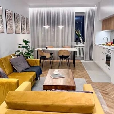 Alquiler de un elegante apartamento amueblado de 3 habitaciones, 74 m², Śródmieście, Varsovia, Polonia